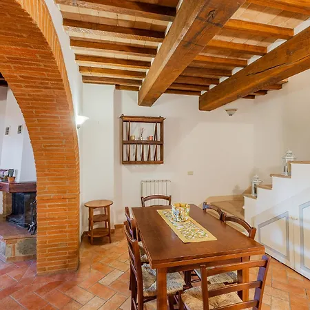 Casa Vecciano צ'טונה