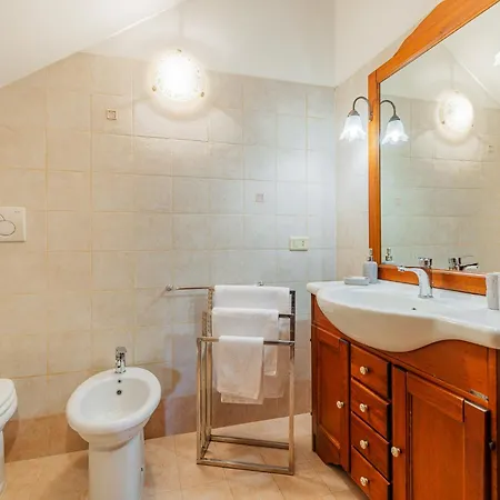 Casa Vecciano * צ'טונה