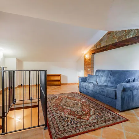 Casa Vecciano צ'טונה